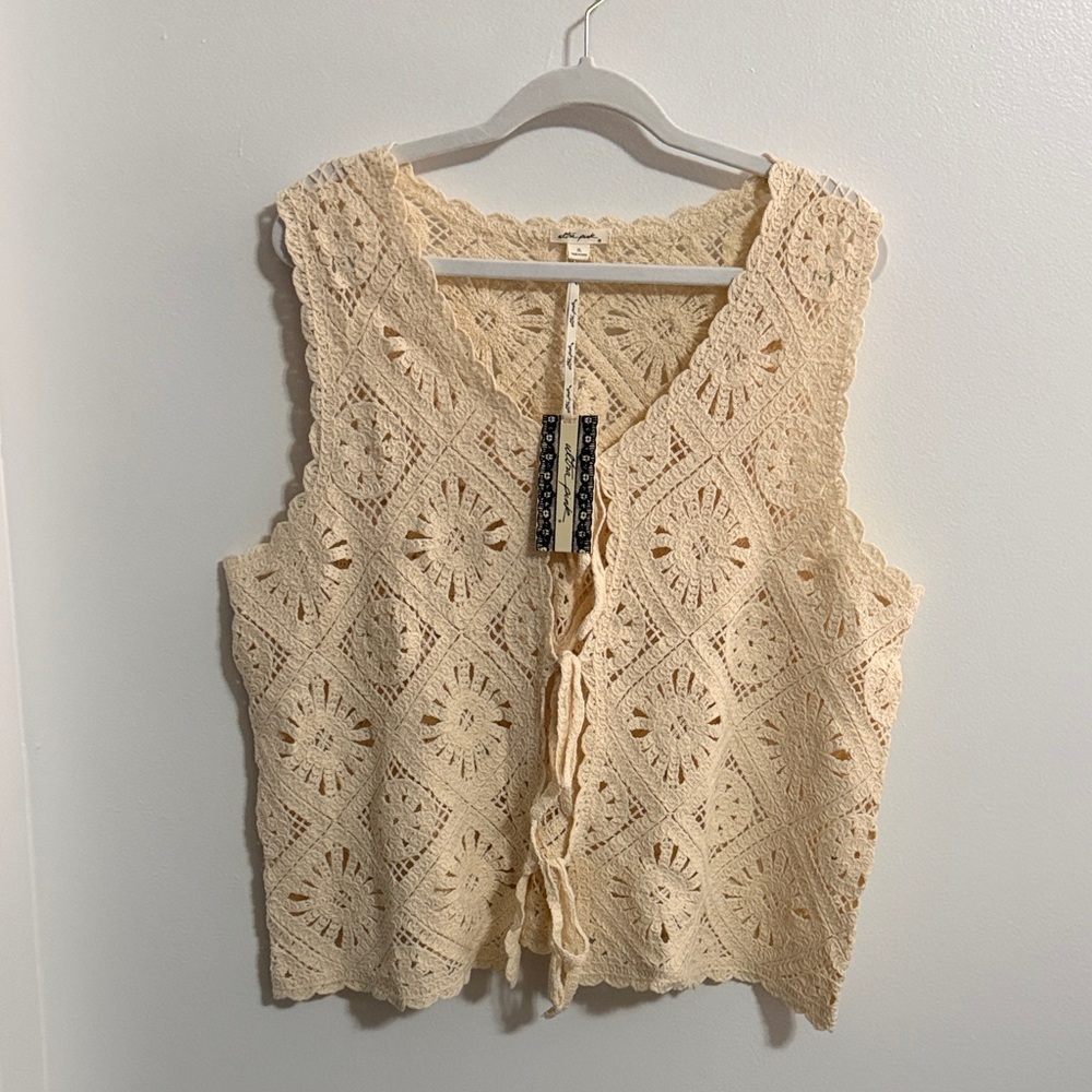 Ultra Pink Crochet Lace Sleeveless Blouse